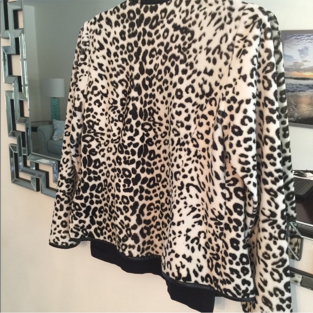 Jacket - Picture 3 of 4
